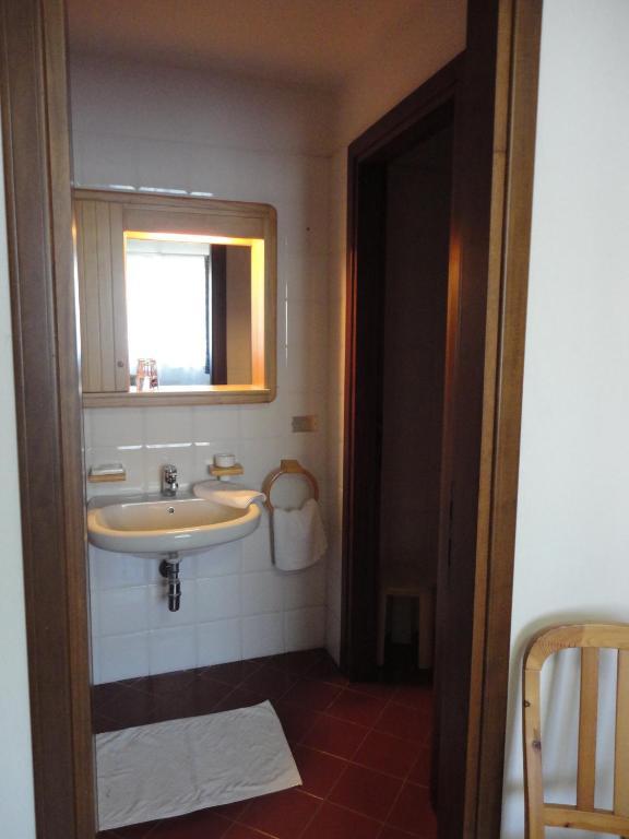 Hotel Serena Spiazzi Di Caprino Номер фото